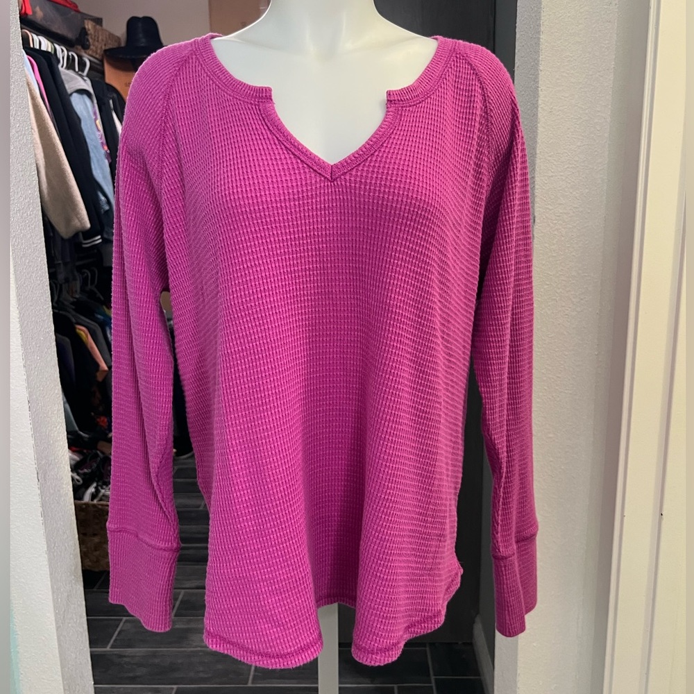 NWT Knox Rose Raspberry Long Sleeve Top